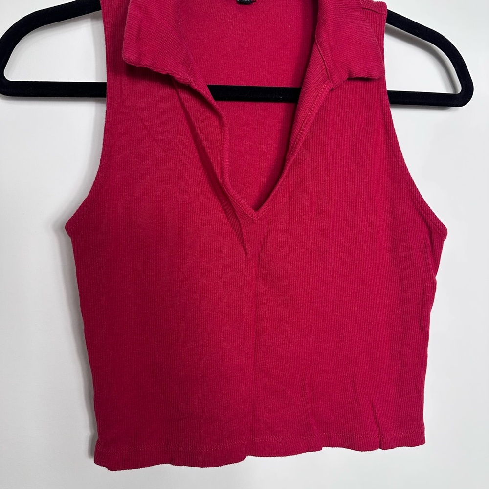 Women's Red Sleeveless Top